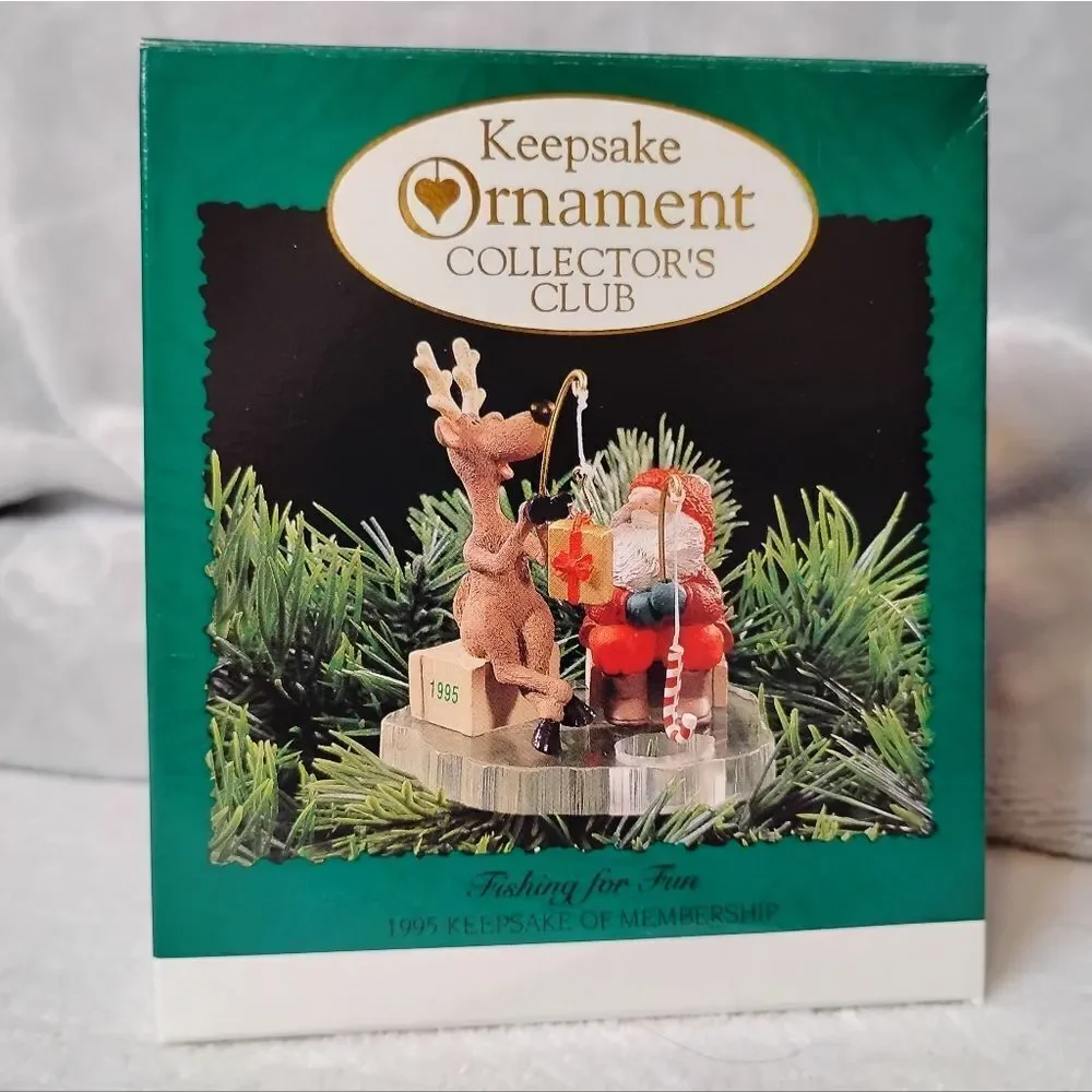 Hallmark Keepsake Collector's Club Ornament 1995